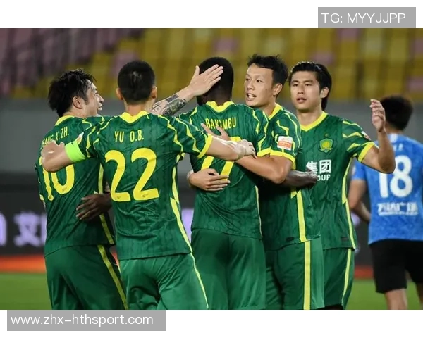 大连一方与北京国安激战正酣谁将赢得这场精彩对决的胜利